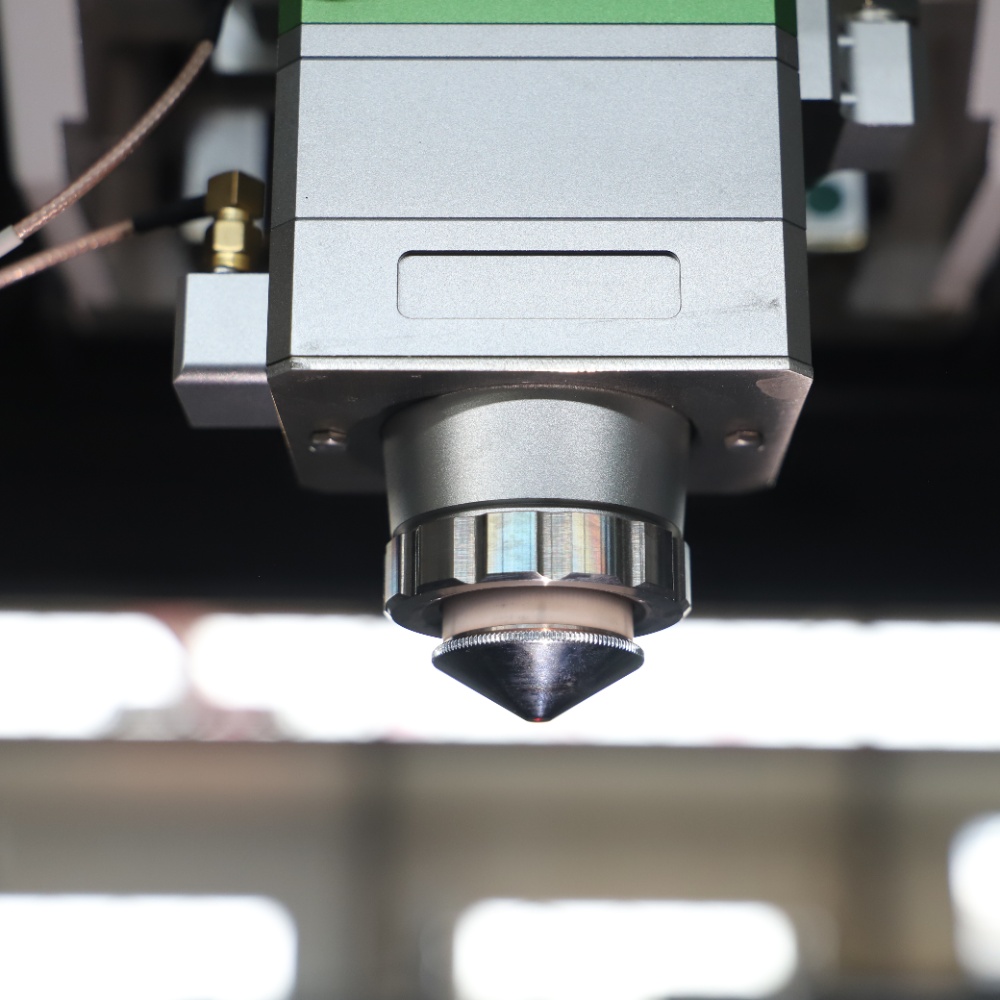 Máquina de Corte por Láser de  - Industrial Laser Metal Cutting Machine reseña y precio